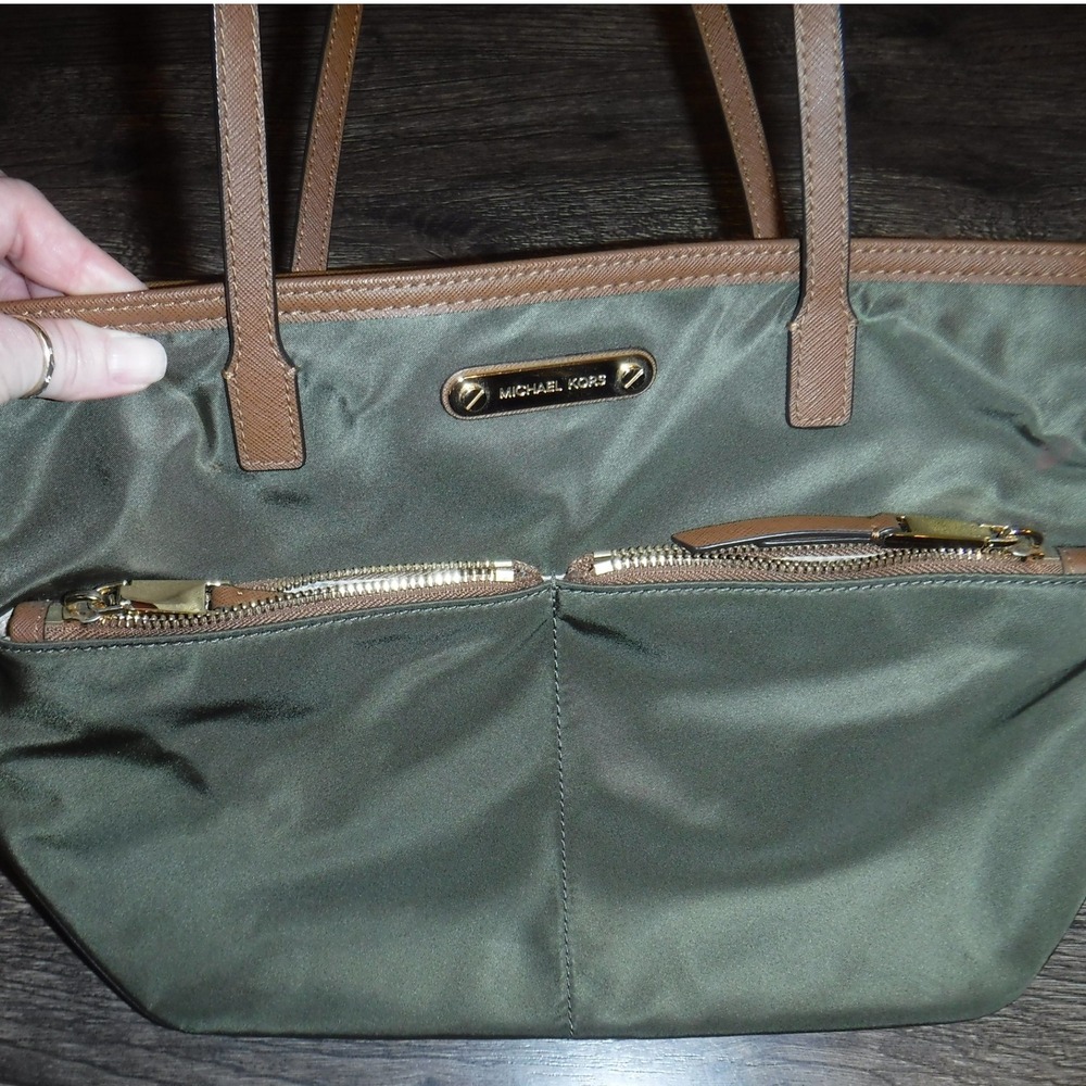 Michael Kors Tote Bag Olive Green‎ Shoulder Bag Zip Pockets Designer - Picture 4 of 10